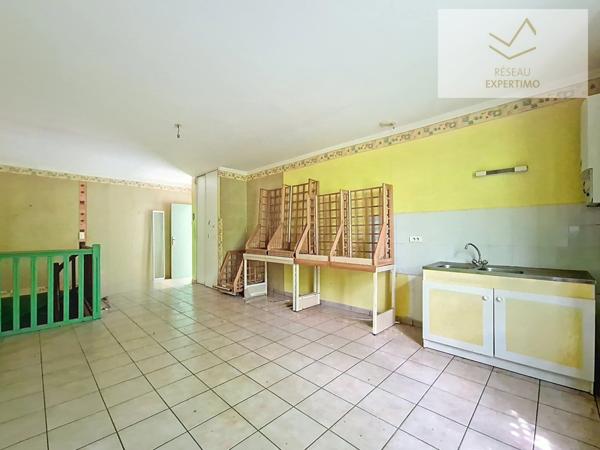 Cassagnes-Bégonhès (12120) RARE ! Micro-immeuble rentable à Cassagnes-Bégonhès – 230 m² – 3 logements