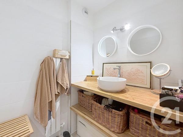 Appartement F3 à vendre  3 pièces - 75,70 m 2   MANDELIEU LA NAPOULE  - 06