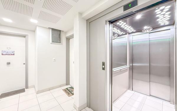 Appartement à vendre    3 pièces • 74,01 m2 Nice