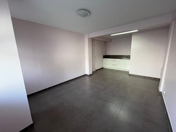 Appartement 5 pièce(s) 69 m2 FRONTIGNAN 34110