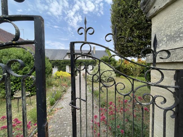 Pierrefonds (60350) Maison de pays