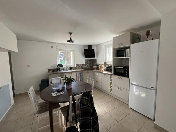 Appartement à louer 1 000 € CC Beaumont-sur-Oise 3 p 64 m² DPE C