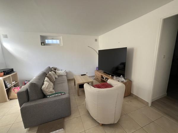 Appartement à louer 1 000 € CC Beaumont-sur-Oise 3 p 64 m² DPE C
