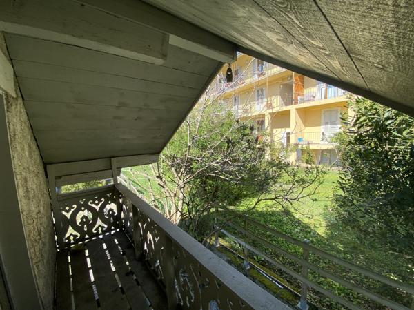 Appartement
                                                                                                                                                                                                                                                                                                                        2 pièce(s)                                                                                                                                                                                                          1 chambre(s)                                                                                                                                                                                                          30.38  m²