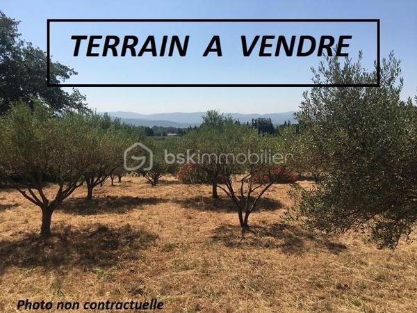 Terrain de 4 800 m²