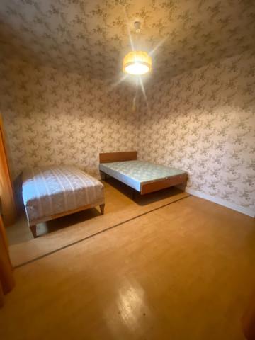 CORPS DE FERME, MAISON ET GRANGE