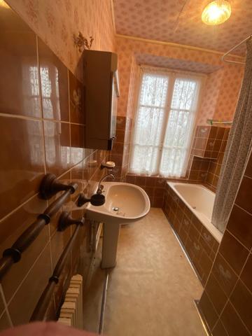 CORPS DE FERME, MAISON ET GRANGE