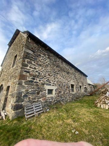 CORPS DE FERME, MAISON ET GRANGE