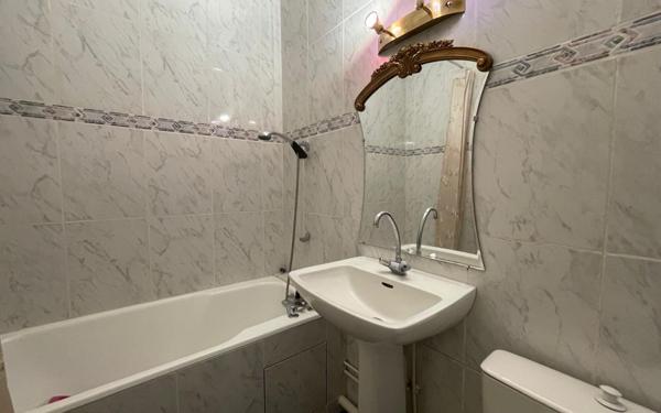 Appartement à vendre    2 pièces • 38,65 m2 Paris 17