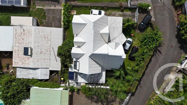 Maison à vendre  11 pièces - 184,99 m2 ST DENIS - 974