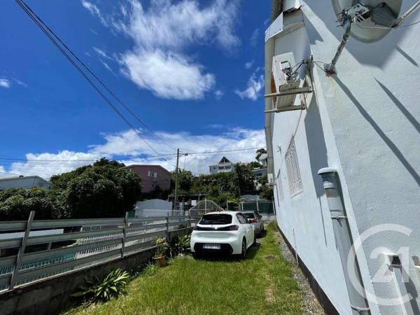 Maison à vendre  11 pièces - 184,99 m2 ST DENIS - 974