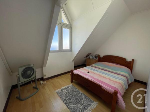 Maison à vendre  11 pièces - 184,99 m2 ST DENIS - 974