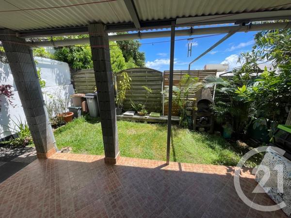 Maison à vendre  11 pièces - 184,99 m2 ST DENIS - 974