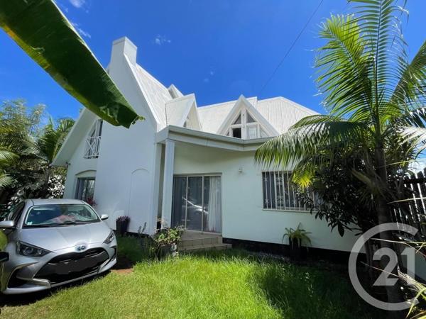 Maison à vendre  11 pièces - 184,99 m2 ST DENIS - 974