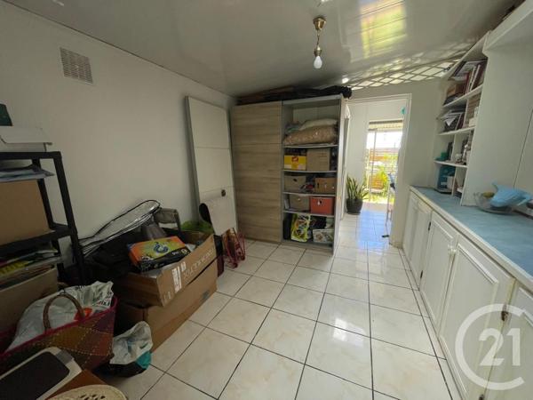 Maison à vendre  11 pièces - 184,99 m2 ST DENIS - 974