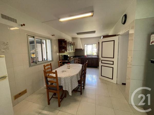 Maison à vendre  11 pièces - 184,99 m2 ST DENIS - 974