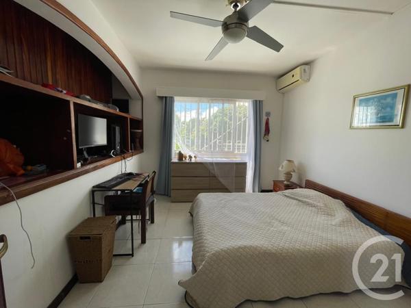 Maison à vendre  11 pièces - 184,99 m2 ST DENIS - 974