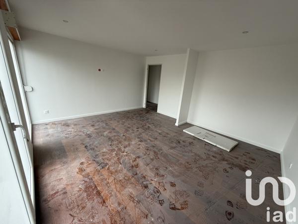 Maison 7 pièces de 128 m² à Lourches (59156)