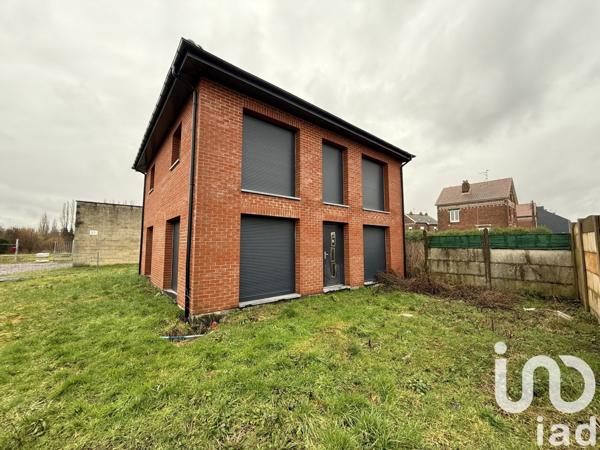 Maison 7 pièces de 128 m² à Lourches (59156)