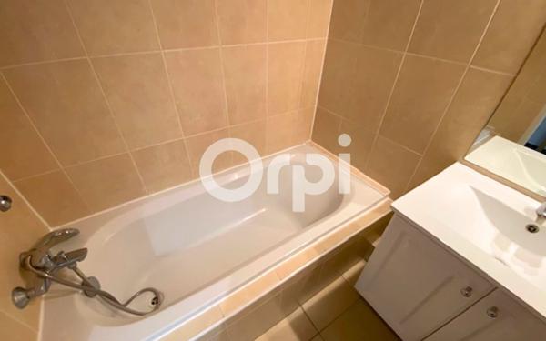 Appartement à vendre    2 pièces • 45,68 m2 Mandelieu-la-Napoule