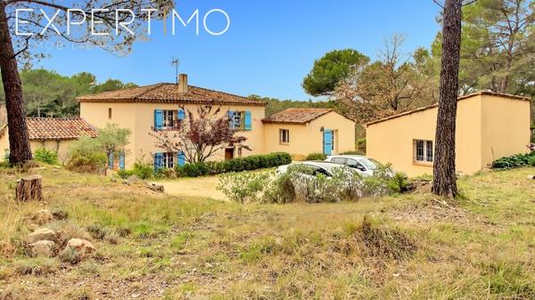 Fuveau – Bastide d’exception 210 m² (+ 72 m² d’annexes) – 5 chambres – Domaine d’1 ha – Calme absolu