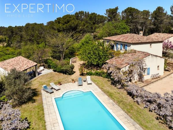 Fuveau – Bastide d’exception 210 m² (+ 72 m² d’annexes) – 5 chambres – Domaine d’1 ha – Calme absolu