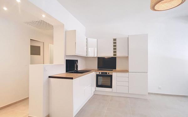 Appartement à vendre    4 pièces • 79,74 m2 Toulon