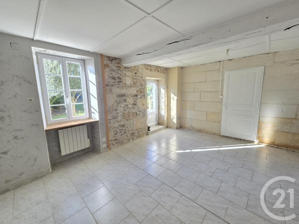 Maison à vendre  5 pièces - 172,65 m2 VARZAY - 17