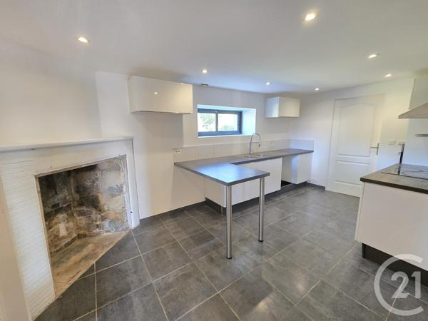 Maison à vendre  5 pièces - 172,65 m2 VARZAY - 17