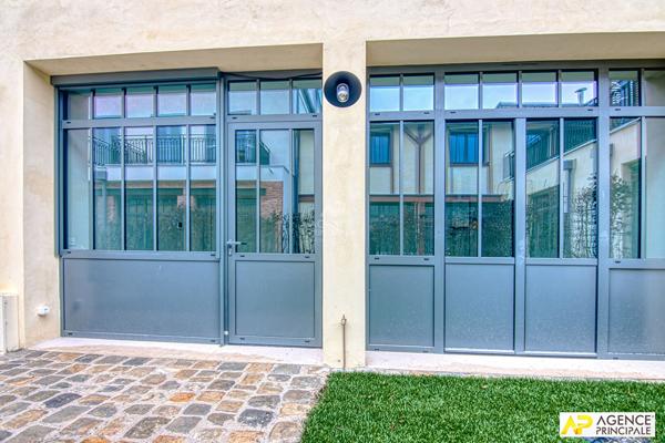 Versailles Notre Dame - Maison 3 pièces 65.8 m ² au sol avec terrasse arborée de 17,5 m² 698 000 € **  - Référence  28268