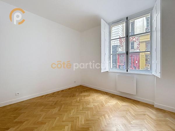 Vente
                Appartement68,11 m² - 3 Pièces -
                    PARIS (75003)
