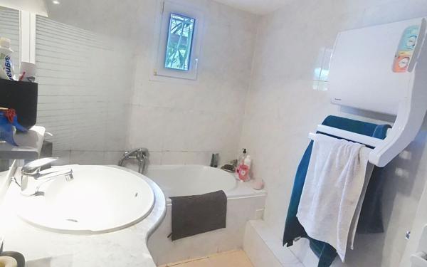 Maison à vendre    3 pièces • 65 m2 Ollioules