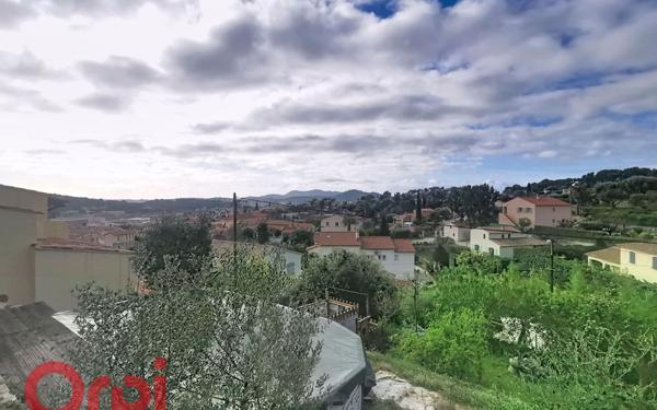 Maison à vendre    3 pièces • 65 m2 Ollioules