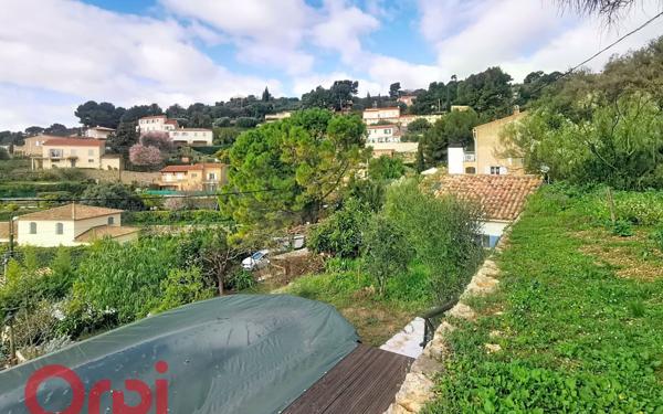 Maison à vendre    3 pièces • 65 m2 Ollioules