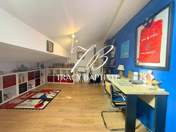 Maison familiale 8 chambres, Hangar et Jardin