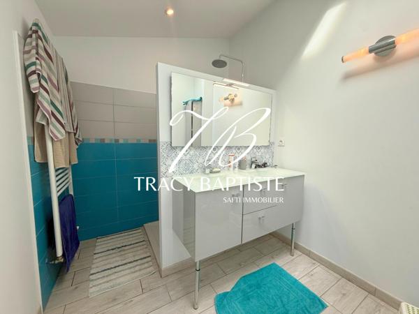 Maison familiale 8 chambres, Hangar et Jardin