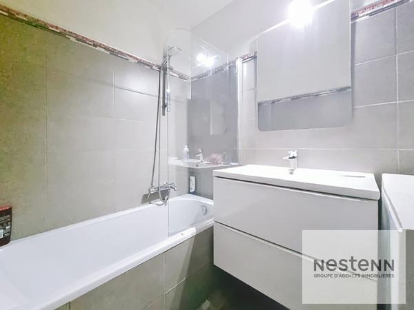 Saint-Aygulf appartement 2 pièces avec terrasse parking cave