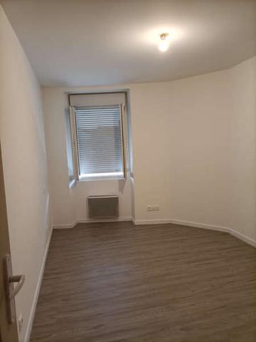NIEUL LE DOLENT / Vente Immeuble 137 m²