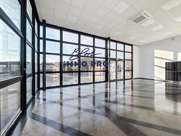 Location Local commercial 265 m2 à Nivolas-Vermelle