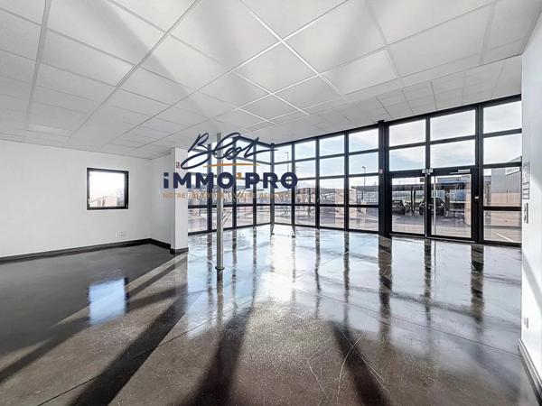 Location Local commercial 265 m2 à Nivolas-Vermelle