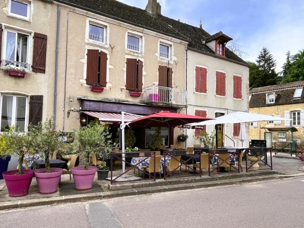 Fonds de commerce de restaurant - bar, à vendre SAINT DESERT (71)