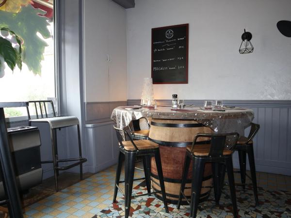 Fonds de commerce de restaurant - bar, à vendre SAINT DESERT (71)