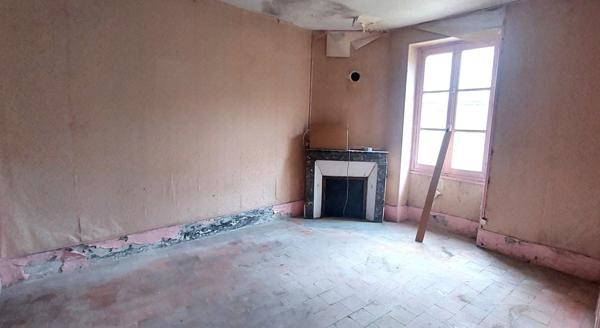Maison avec des pièces Lumineuses à Rénover à votre gout !