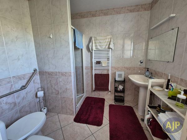 Maison à vendre Challans - 6 pièces, 213m² avec 3 chambre(s) à 529 900€ - AJP Immobilier Challans