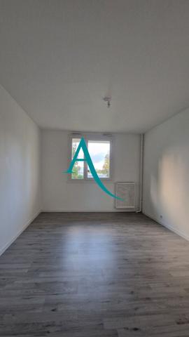 CAUCRIAUVILLE Appartement entièrement rénové sur Le Havre 5 pièces 84 m2