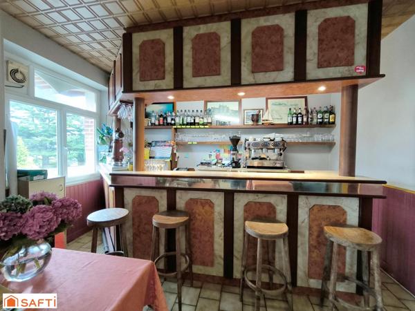 Belle batisse proche de la mer