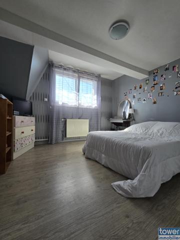 Maison semi individuelle avec jardin – DPE D