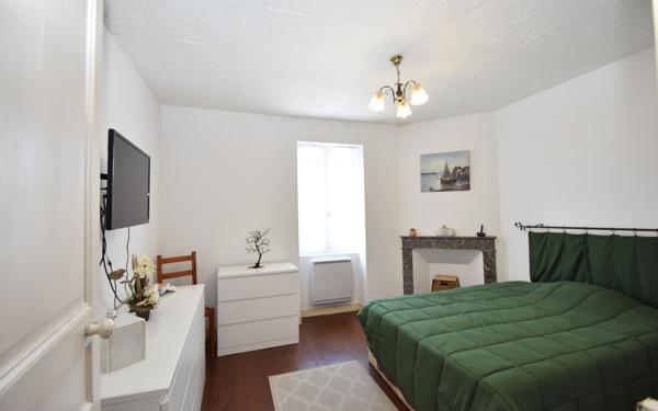 Maison à vendre    6 pièces •  Hagetmau