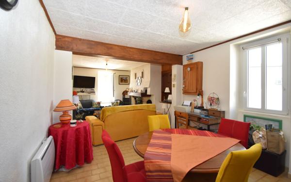 Maison à vendre    6 pièces •  Hagetmau