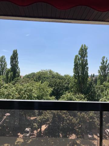 DIJON CANAL : APPARTEMENT 2 CHAMBRES - BALCON -CAVE - GARAGE